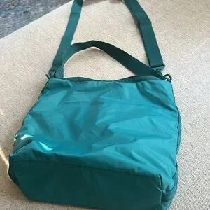 Lesportsac | Bags | Lesportsac Lg Bucket Shoulder Bag447